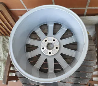 Cinco Llantas Aleación 18 pulgadas originales VW