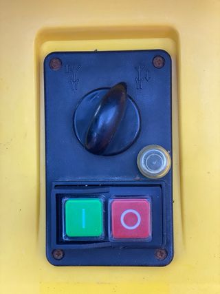 Trituradora de jardín amarilla Einhel