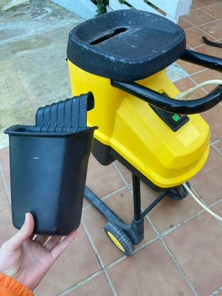 Trituradora de jardín amarilla Einhel