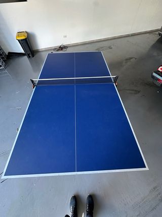 Mesa de ping pong azul