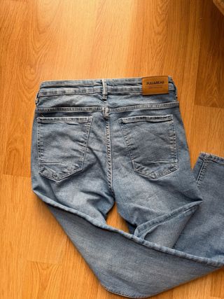 Pantalón vaquero Pull&Bear T.38 Super Skinny