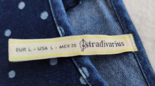 Vestido vaquero topos Stradivarius