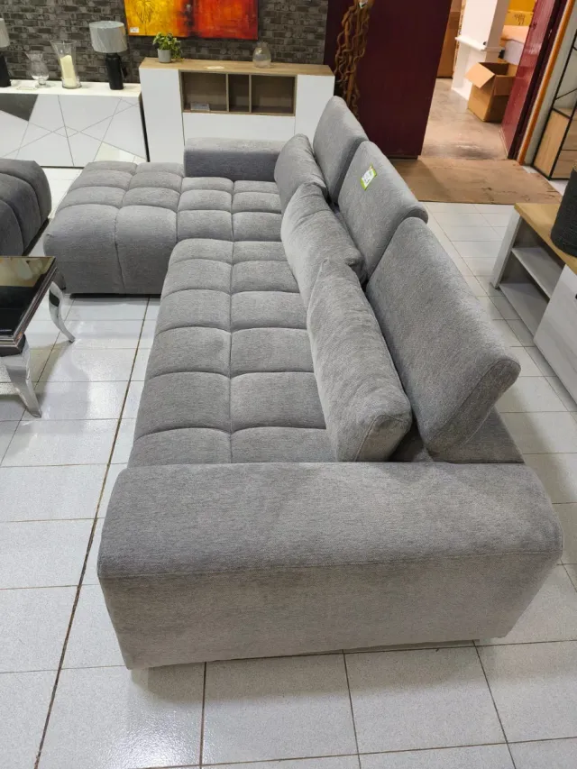 Sofá cheslong gris tela