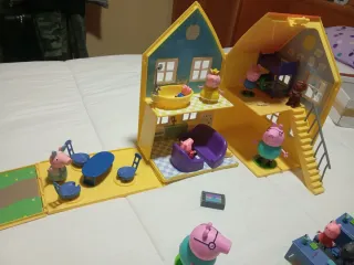 Casa Peppa Pig con Escuela y Figuras
