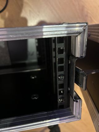 Flightcase 19” 2U Thon similar