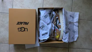 UGG x Palace x Looney Tunes Slipper Chestnut 43