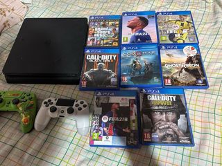 Consola PS4 + 6 Juegos + 2 Mandos