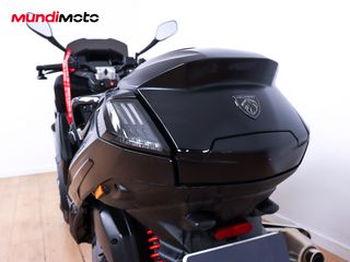 PEUGEOT METROPOLIS 400 GT