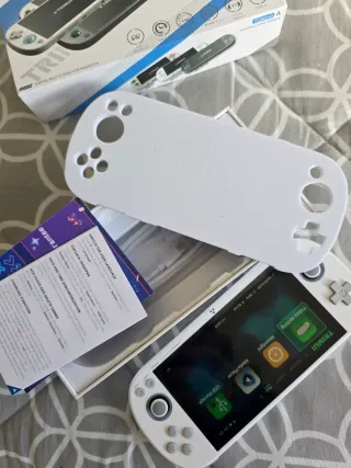 Trimui Smart Pro - Consola Portátil Blanca retro