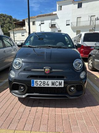 Abarth 695 2022