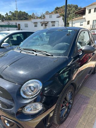 Abarth 695 2022
