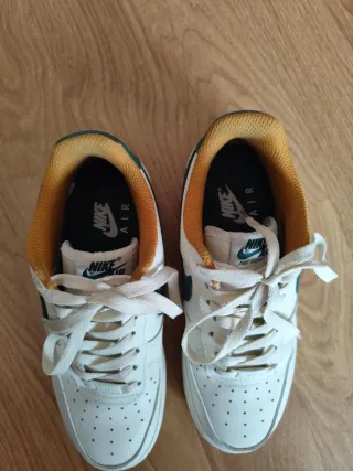 Nike Air Force 1 Low Verde y Blanco