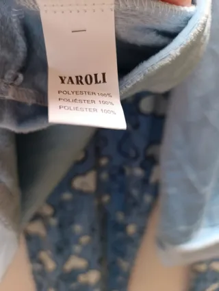 Pijama YAROLI azul con estampado de corazones