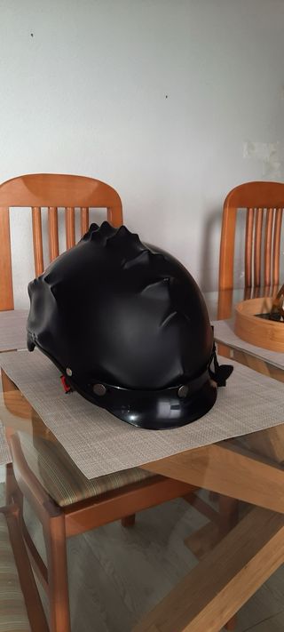 Casco de moto calavera negro