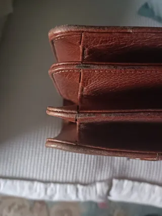 Maletín de cuero marrón