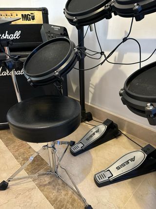 Batería Electrónica Alesis