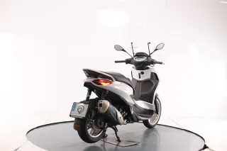 PIAGGIO BEVERLY 300 2022