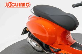 VESPA PRIMAVERA 125