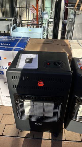 Estufa de Gas SVAN Negra