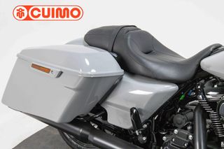 HARLEY DAVIDSON ROAD KING SPECIAL