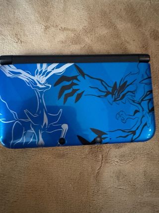 Nintendo 3DS XL Edición Pokémon X Y Azul caja