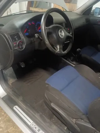 Volkswagen Golf 2001