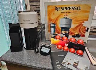 Cafetera Nespresso Vertuo Next Blanca
