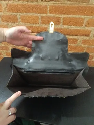 Bolso de piel tipo portadocumentos