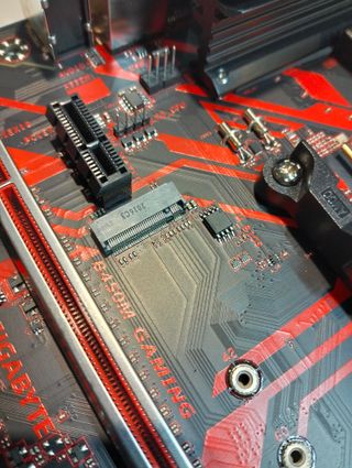 Gigabyte B450M Gaming Placa Base AM4 Micro-ATX DDR4 M.2