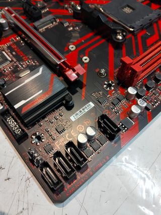 Gigabyte B450M Gaming Placa Base AM4 Micro-ATX DDR4 M.2