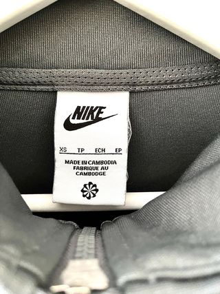 Chaqueta Nike Air Gris Antracita Talla XS - NUEVA