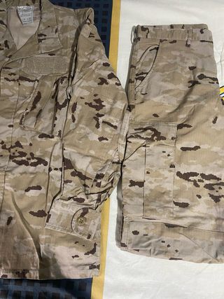 Traje militar árido (nuevo)