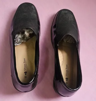 Zapatos negros tacón bajo. Talla 41. Sin estrenar