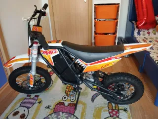 Moto Eléctrica IMR Infantil Con equipación