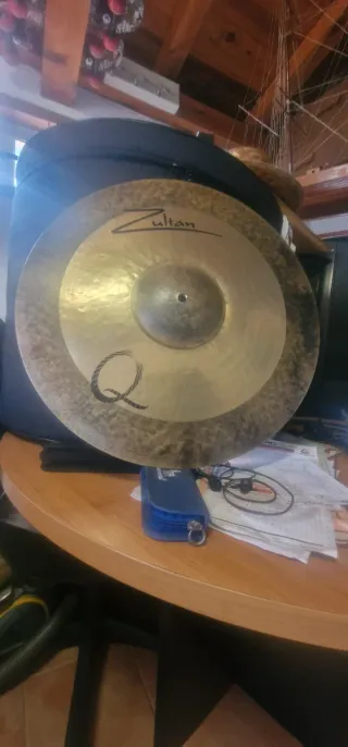 Platillo de percusión zultan Q 19 pulgadas zildjan