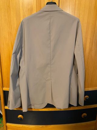 Americana Uniqlo Talla XL Slim Fit Beige