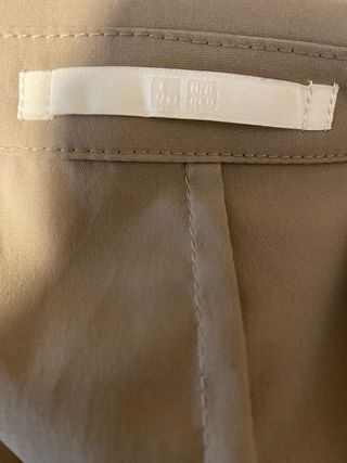 Americana Uniqlo Talla XL Slim Fit Beige