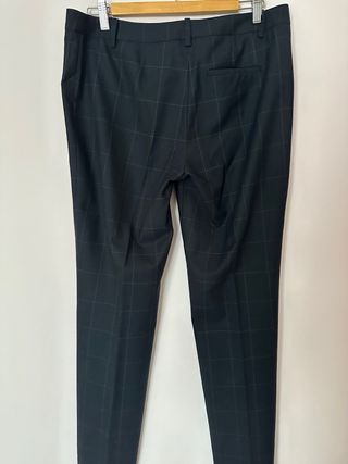 Traje Hugo Boss Raya Mujer Talla 42. Lana