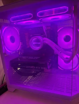PC Sobremesa Blanco con Luces LED