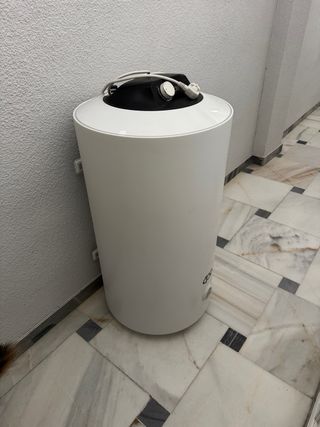 Termo Eléctrico TN100V Nuevo. SOLO RECOGIDA