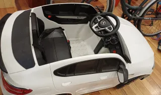 Coche Mercedes AMG Juguete Blanco