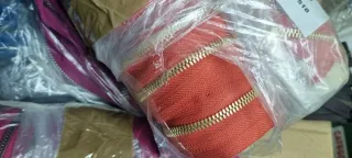 Cremalleras 1 ,80 € el metro metálicas y nailon Ma