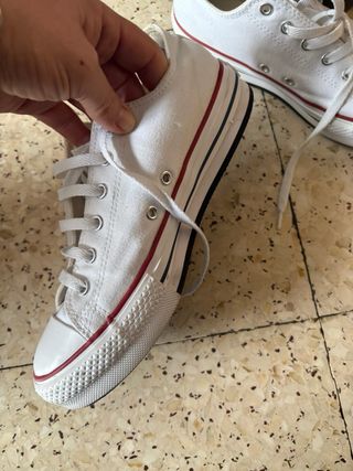 Converse blancas impecables