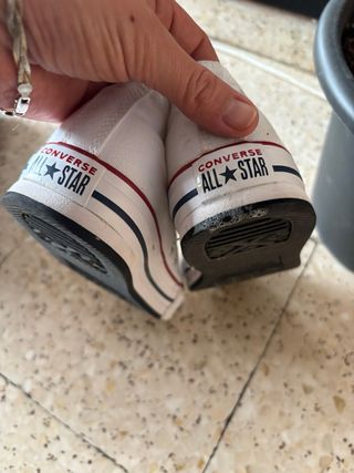 Converse blancas impecables
