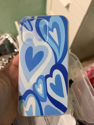Funda iPhone 13 Pro Corazones Azules