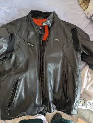 Chaqueta de cuero para moto