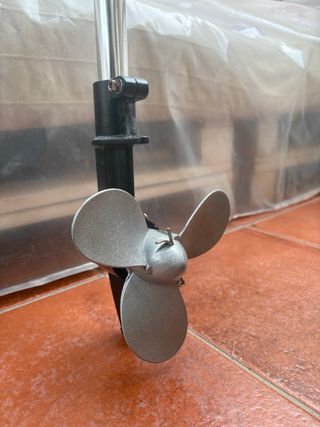 Motor fueraborda 2.5 CV 4 tiempos