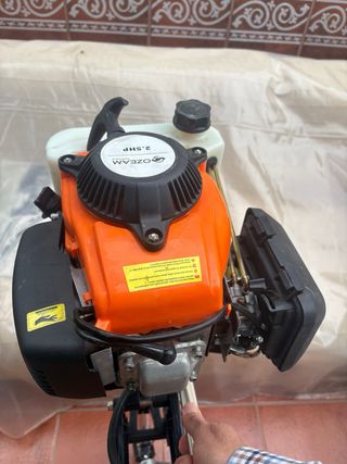 Motor fueraborda 2.5 CV 4 tiempos