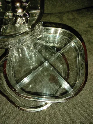 Joyero giratorio con figura de oso