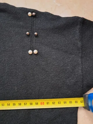 Jersey negro con perlas